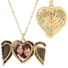 Load image into Gallery viewer, Gold Necklace - Angel Wings
