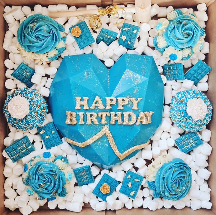 Smash Heart & Cupcakes