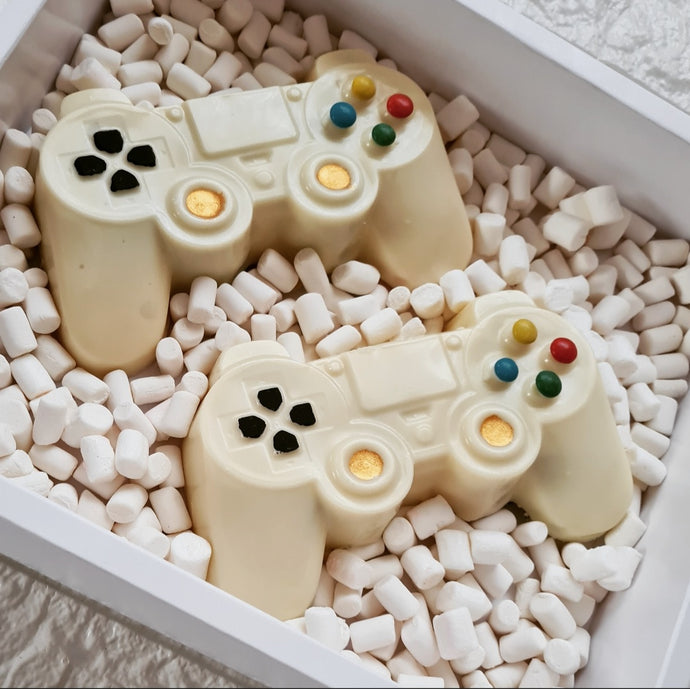 Smashable Chocolate Play Station controllers - White